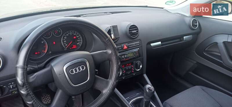 Хетчбек Audi A3 2006 в Кропивницькому