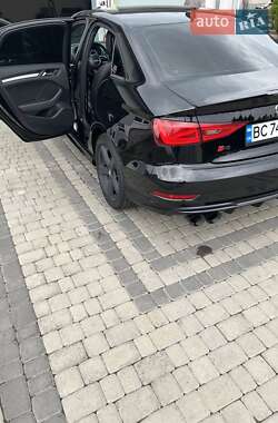 Седан Audi A3 2015 в Львове