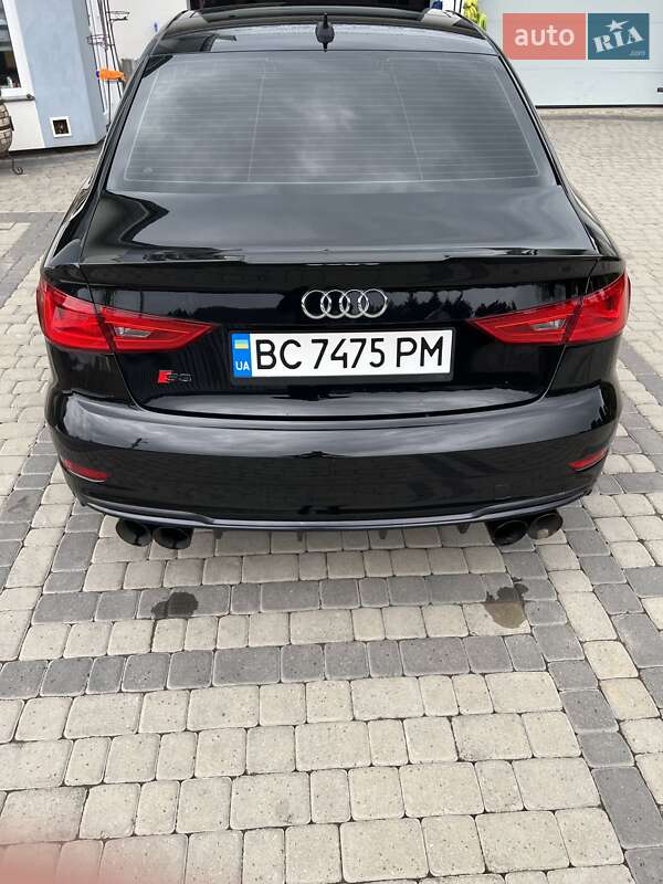 Седан Audi A3 2015 в Львове