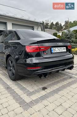 Седан Audi A3 2015 в Львове