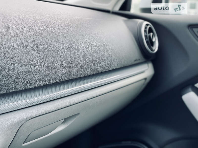 Хэтчбек Audi A3 2015 в Одессе