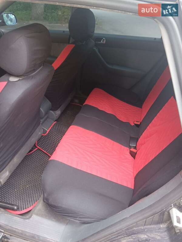 Хэтчбек Audi A3 2000 в Александрие
