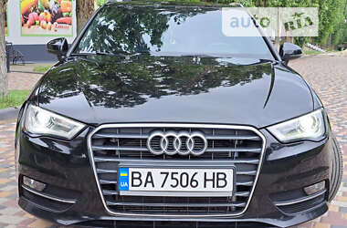 Хетчбек Audi A3 2014 в Кропивницькому