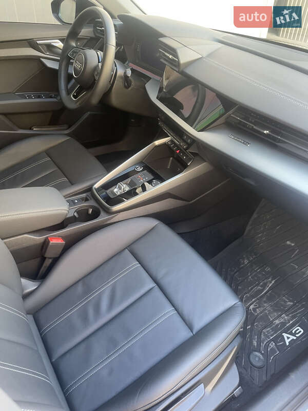 Седан Audi A3 2021 в Киеве