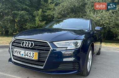 Хэтчбек Audi A3 2019 в Виннице