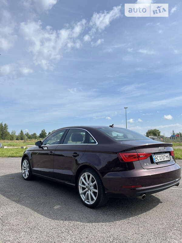 Седан Audi A3 2014 в Львове