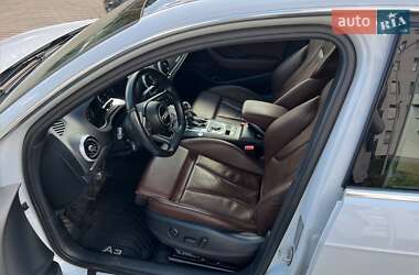 Хэтчбек Audi A3 2017 в 