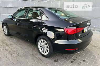 Седан Audi A3 2015 в 