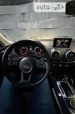 Седан Audi A3 2015 в 