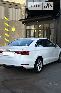 Седан Audi A3 2015 в 