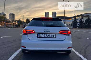 Хетчбек Audi A3 2016 в Києві