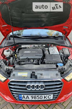 Седан Audi A3 2014 в Киеве