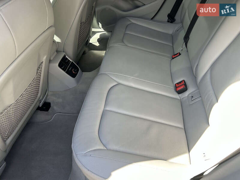 Седан Audi A3 2015 в Запорожье