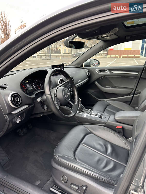 Седан Audi A3 2016 в Одессе