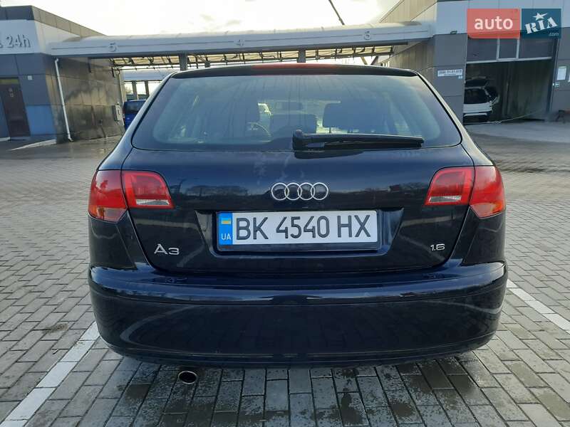 Хэтчбек Audi A3 2004 в Ровно
