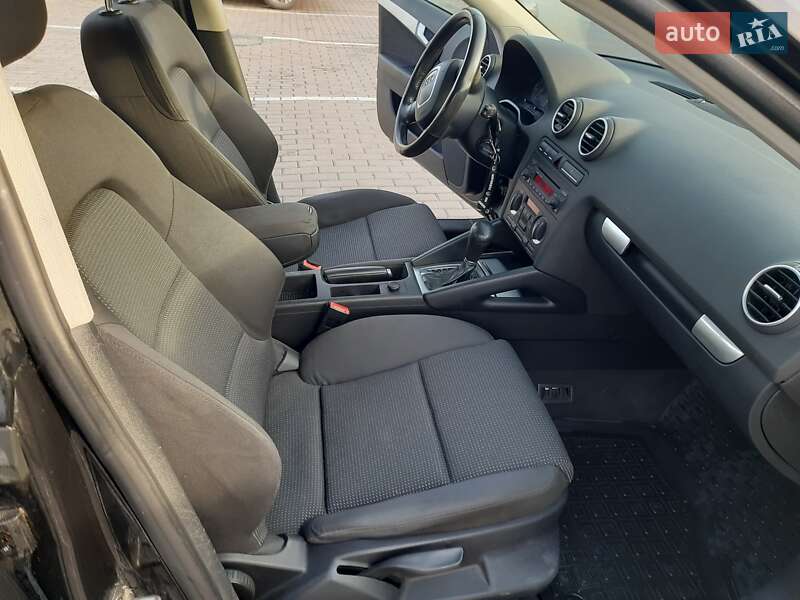 Хэтчбек Audi A3 2004 в Ровно