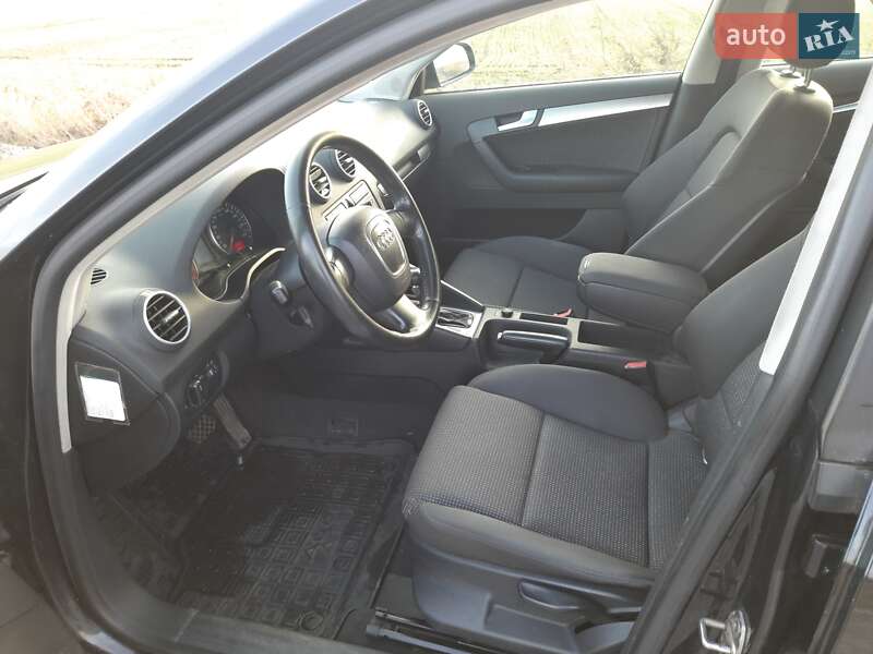 Хэтчбек Audi A3 2004 в Ровно
