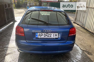 Хэтчбек Audi A3 2003 в 