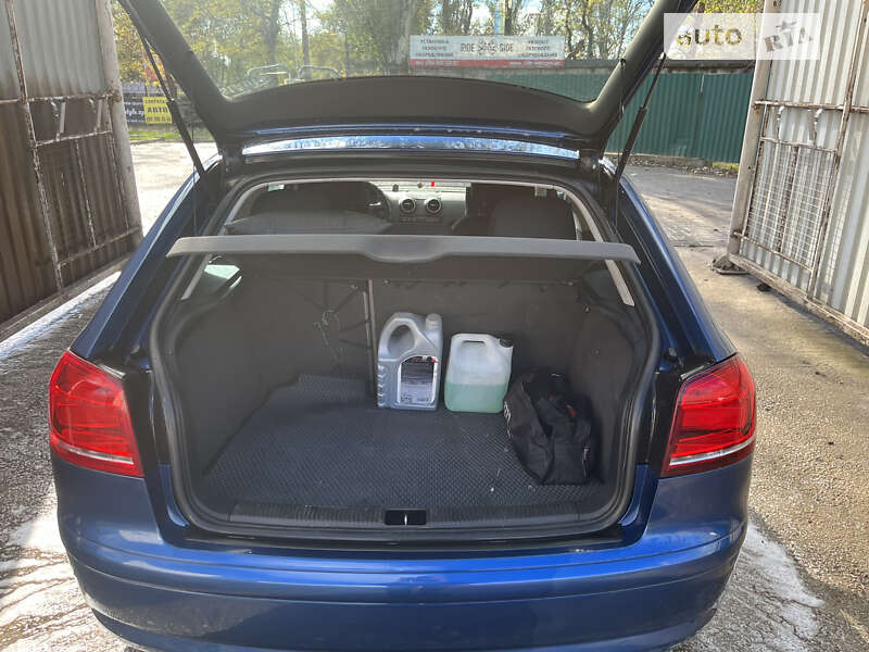 Хэтчбек Audi A3 2003 в Запорожье