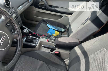 Хэтчбек Audi A3 2003 в 
