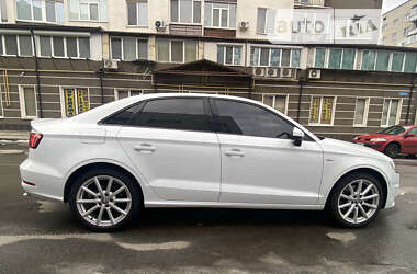 Седан Audi A3 2014 в Харькове