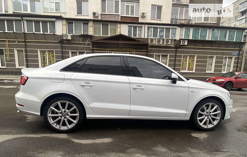 Седан Audi A3 2014 в Харькове