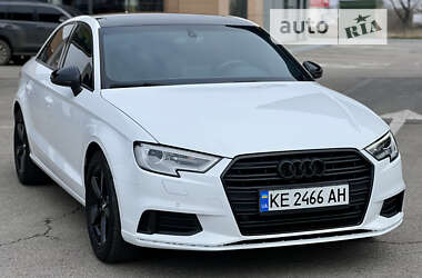 Седан Audi A3 2015 в Днепре