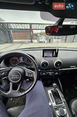 Седан Audi A3 2017 в Хмельницком