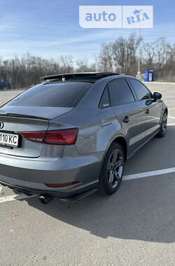 Седан Audi A3 2017 в Запоріжжі