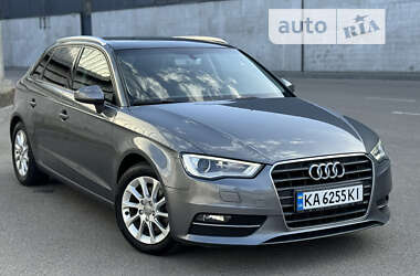 Хэтчбек Audi A3 2016 в Киеве