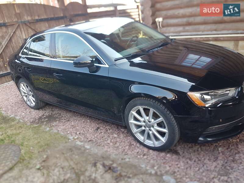 Седан Audi A3 2015 в Киеве