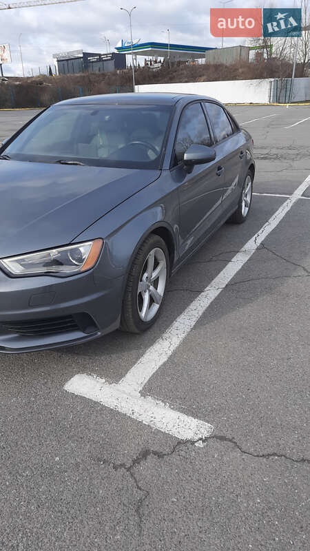 Седан Audi A3 2015 в 