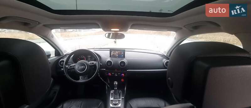 Седан Audi A3 2015 в Львове