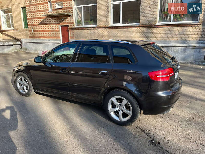 Хэтчбек Audi A3 2012 в Хмельницком