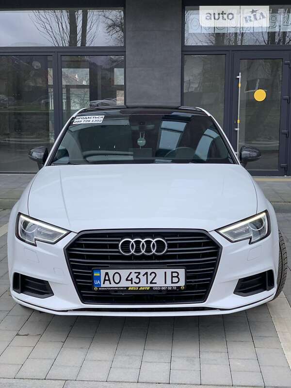 Седан Audi A3 2019 в Сваляве