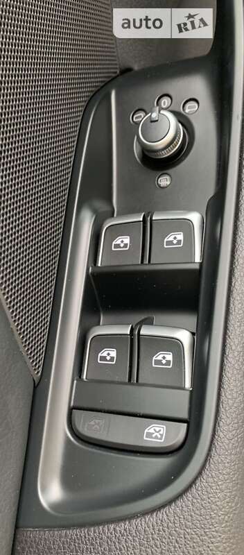 Седан Audi A3 2019 в Сваляве