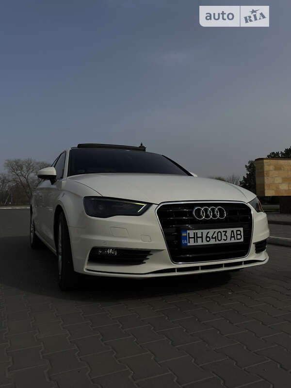 Седан Audi A3 2014 в Измаиле