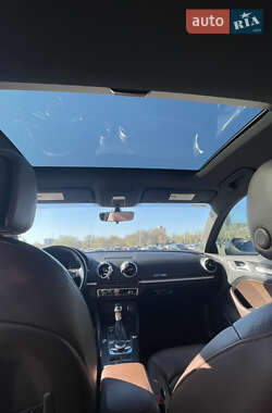 Седан Audi A3 2016 в Запоріжжі