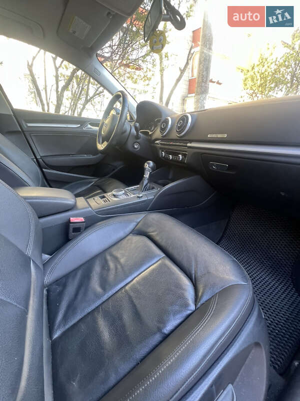 Седан Audi A3 2016 в Києві