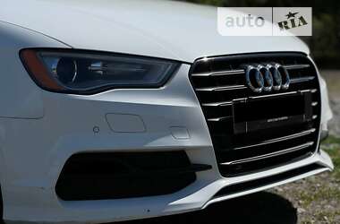 Седан Audi A3 2015 в Львове