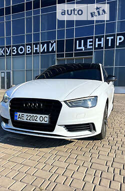 Седан Audi A3 2014 в Києві