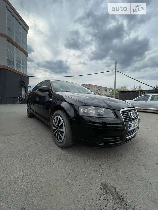 Хетчбек Audi A3 2004 в Костопілі