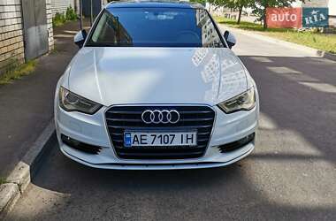 Седан Audi A3 2016 в Днепре