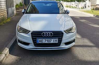 Седан Audi A3 2016 в Дніпрі