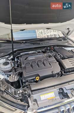 Седан Audi A3 2016 в Днепре