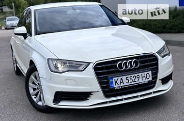 Седан Audi A3 2014 в Дніпрі