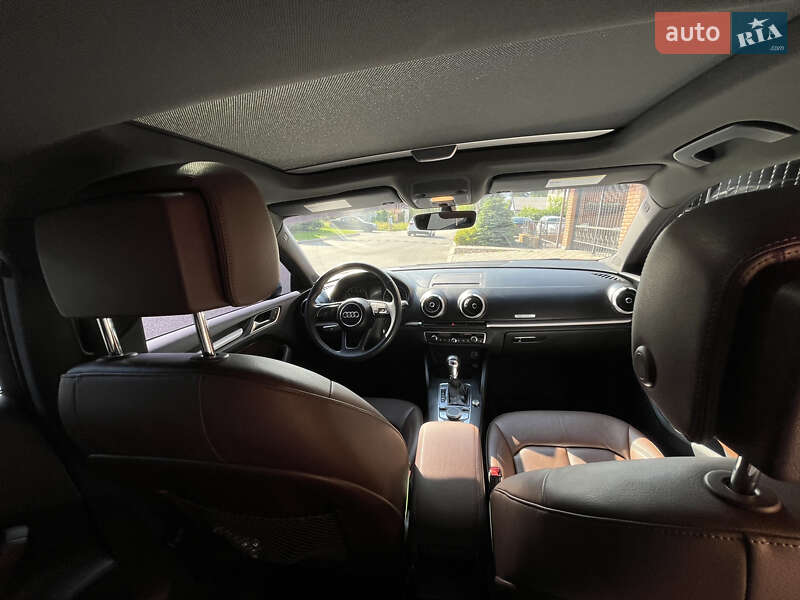 Седан Audi A3 2017 в Днепре