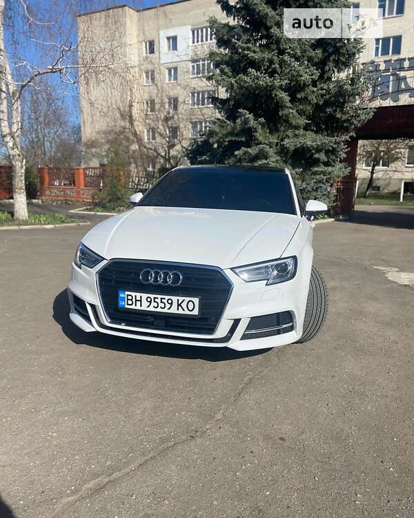 Седан Audi A3 2020 в Одессе