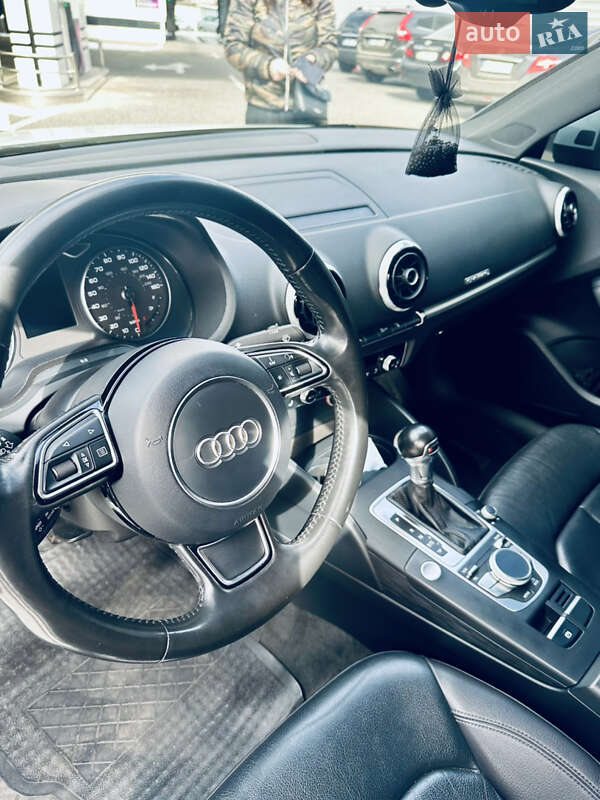 Седан Audi A3 2014 в Одессе