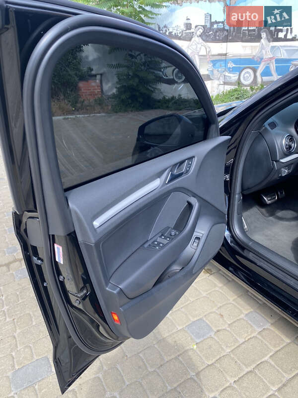 Седан Audi A3 2015 в Дніпрі